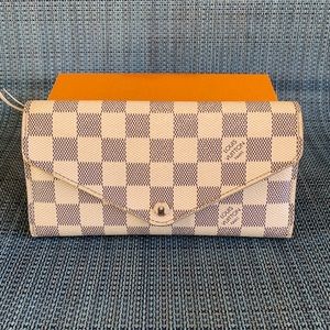 Louis Vuitton Joséphine Wallet